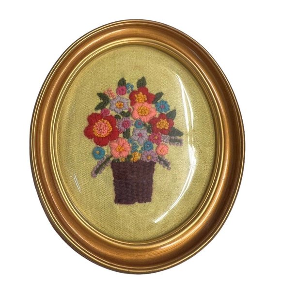 Vintage Flowers Floral Bouquet Framed Crewel Embroidered Needlework - Picture 1 of 5
